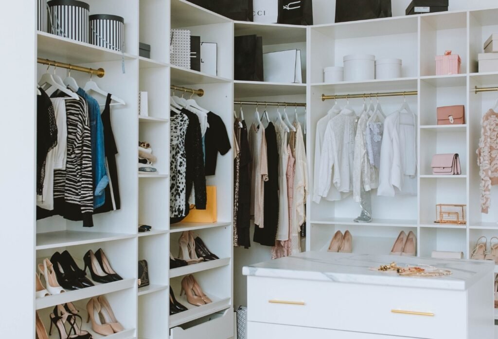 capsule wardrobe
